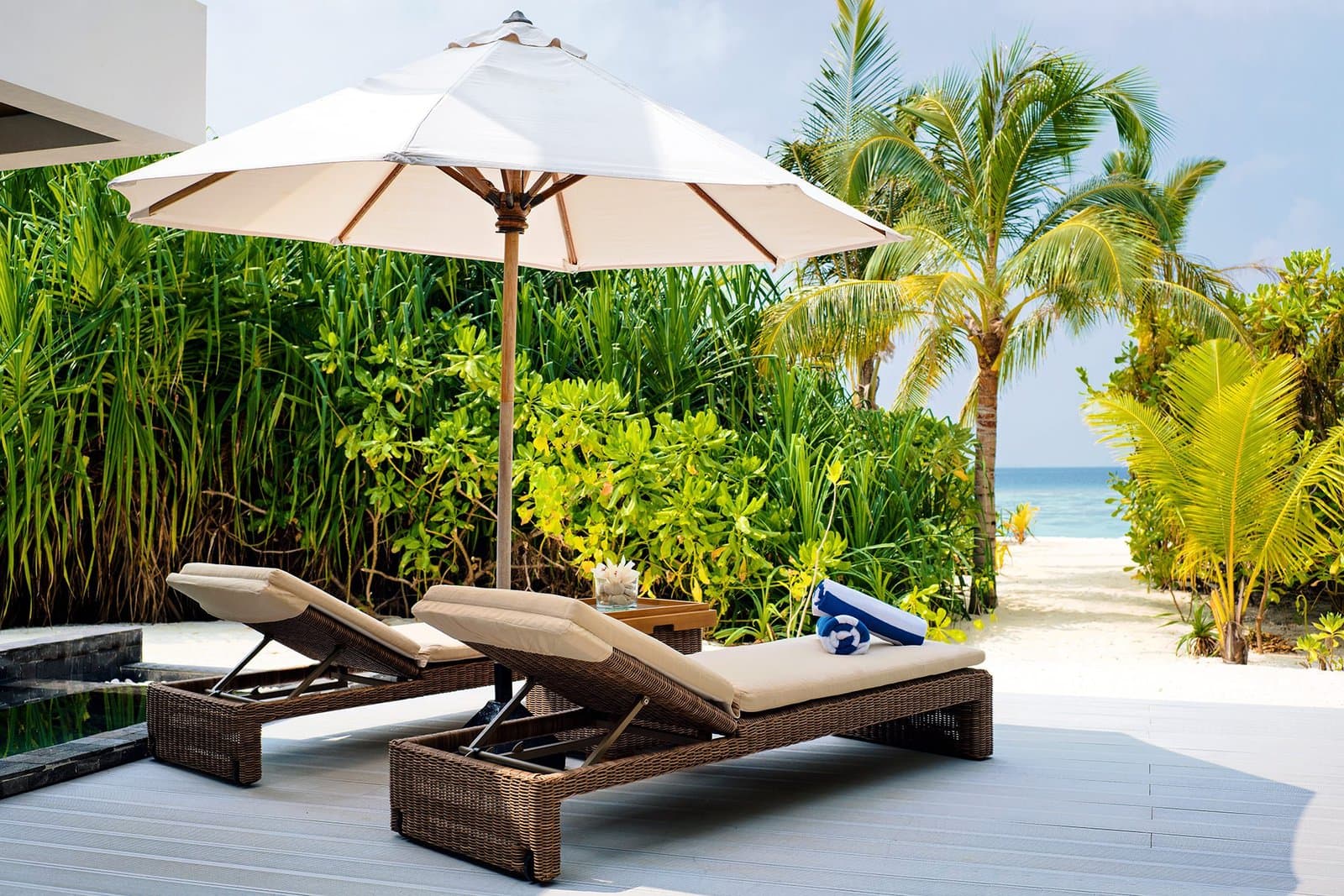 Beach Pool Villa Sunset - Kuredhivaru Resort & Spa