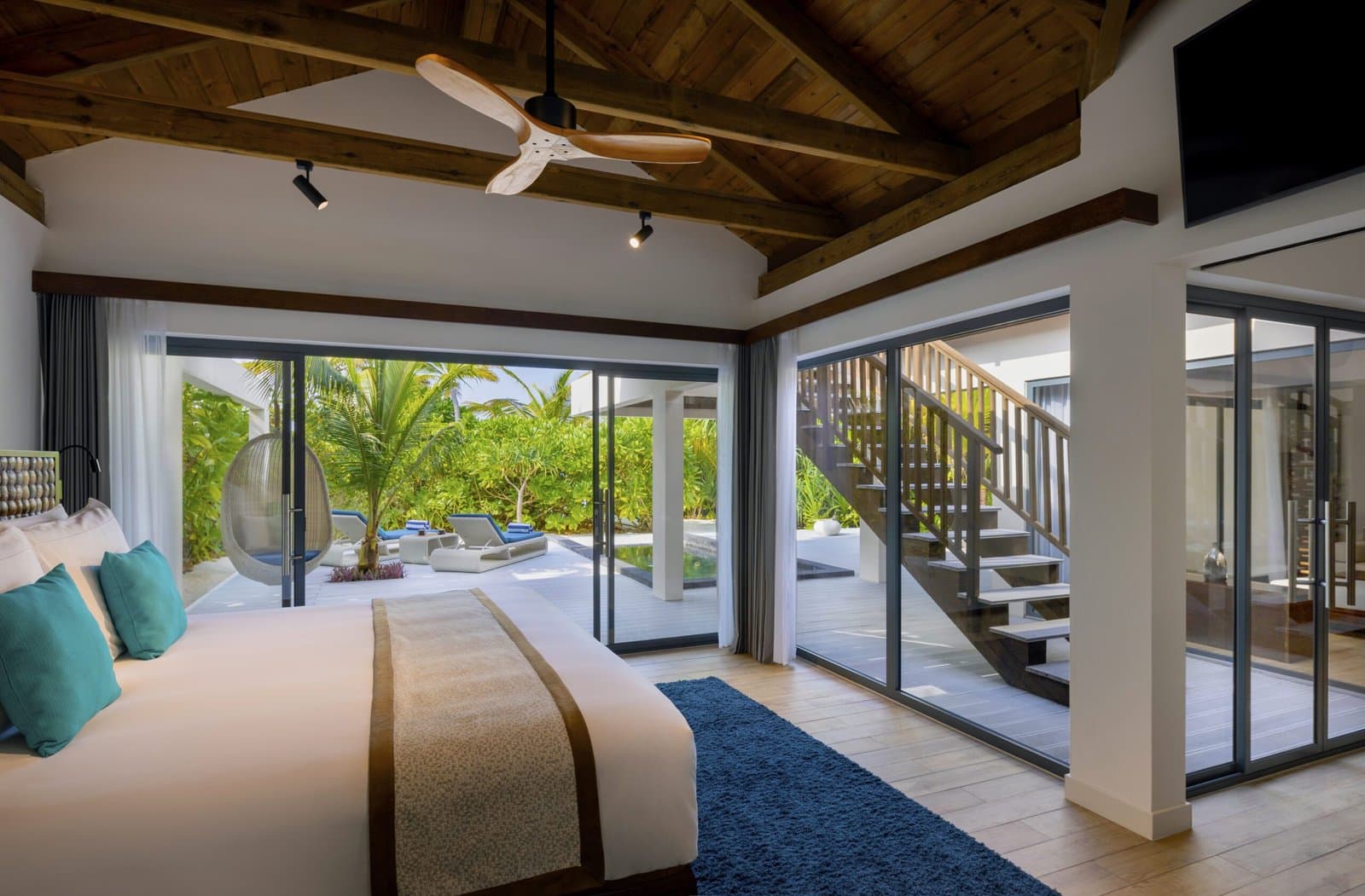 Beach Pool Villa Deluxe - Image 2