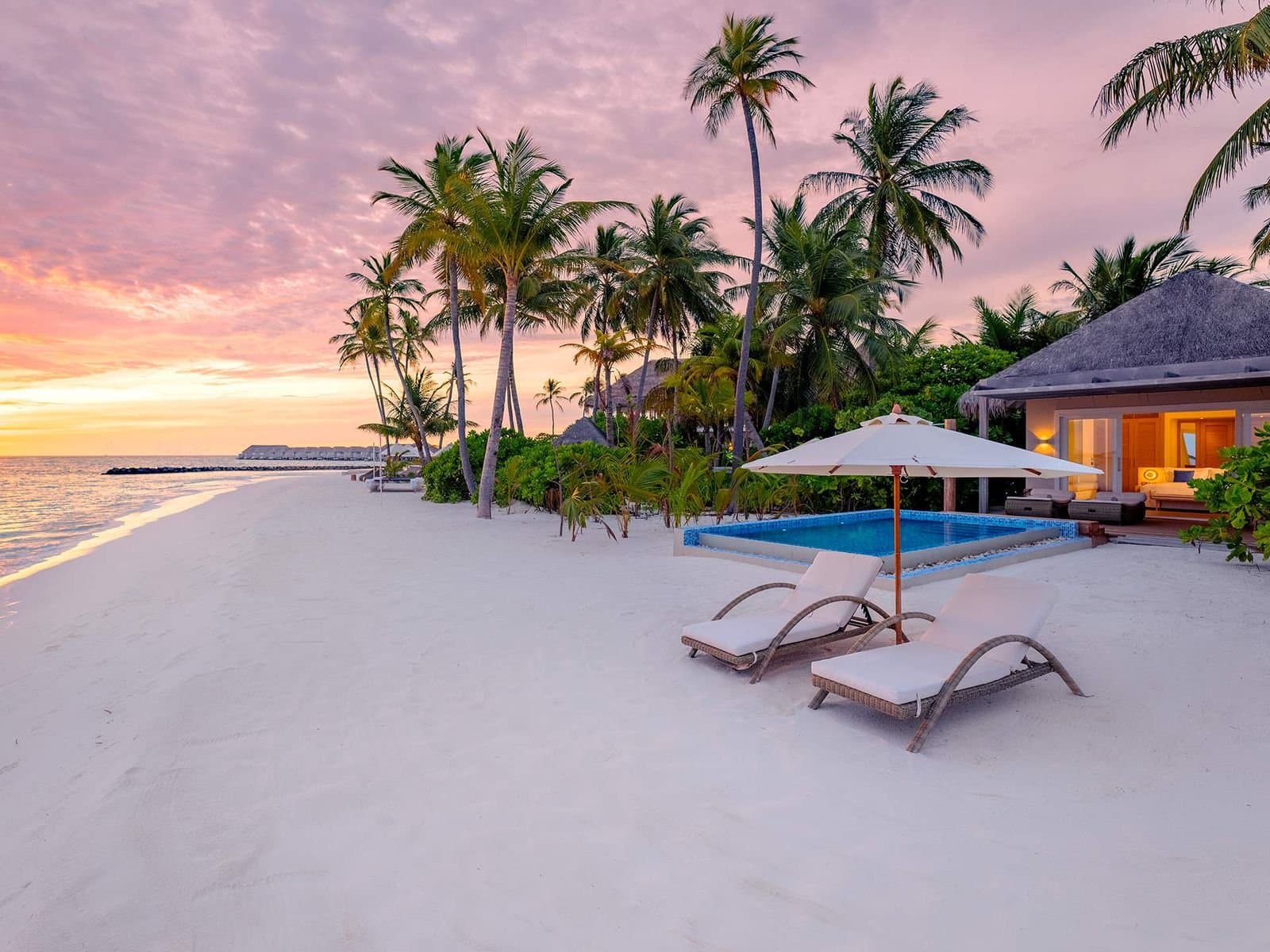 Sunset Beach Villa with Pool - Elegant 1-guest oceanfront accommodation at Baglioni Maldives featuring premium furnishings and stunning Maldives views
