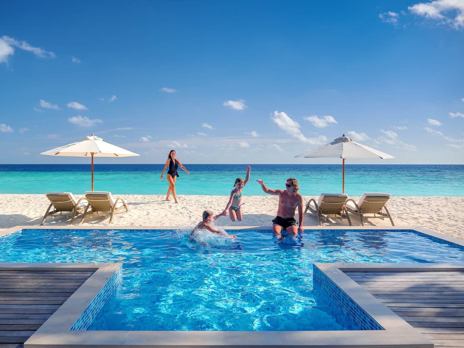 Two Bedroom Family Beach Villa With Pool - Image 4