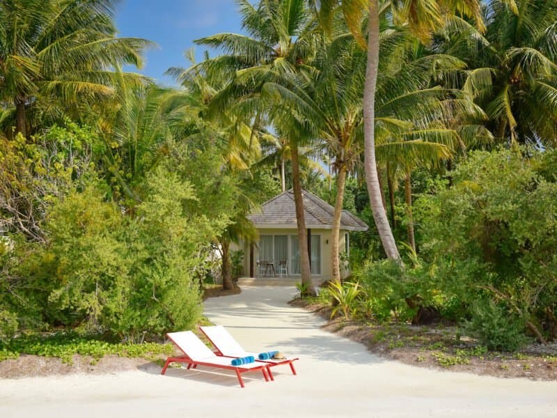 Beach Villa with Swirl Pool - Image 2