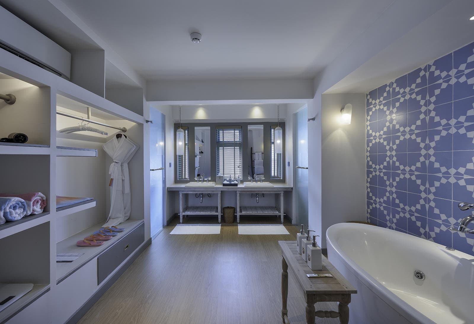 Duplex Lagoon Pool Villas - Image 4