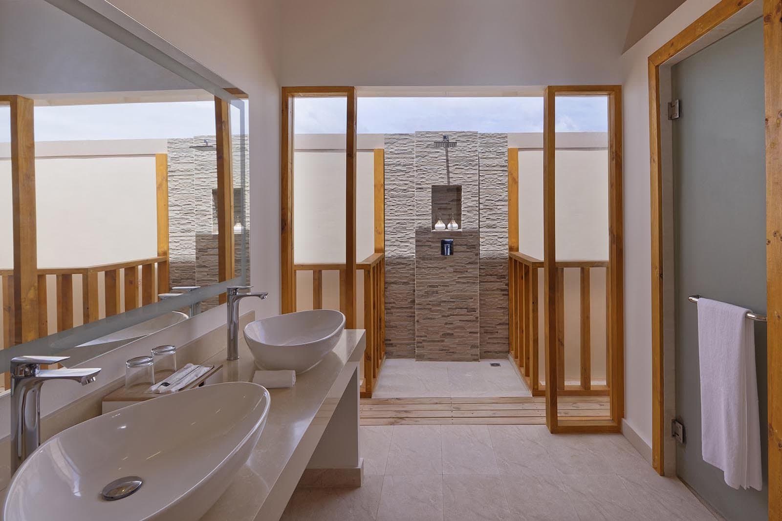 Ocean Pool Villa - Brennia Kottefaru