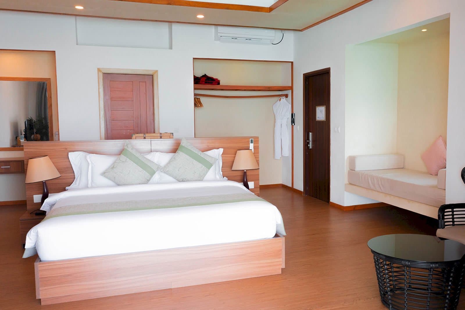 Deluxe Water Villa - Brennia Kottefaru