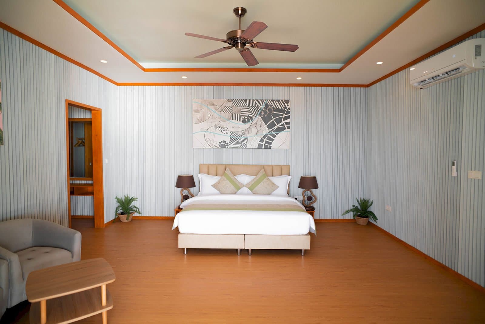 Over Water Pool Residence - Image 3