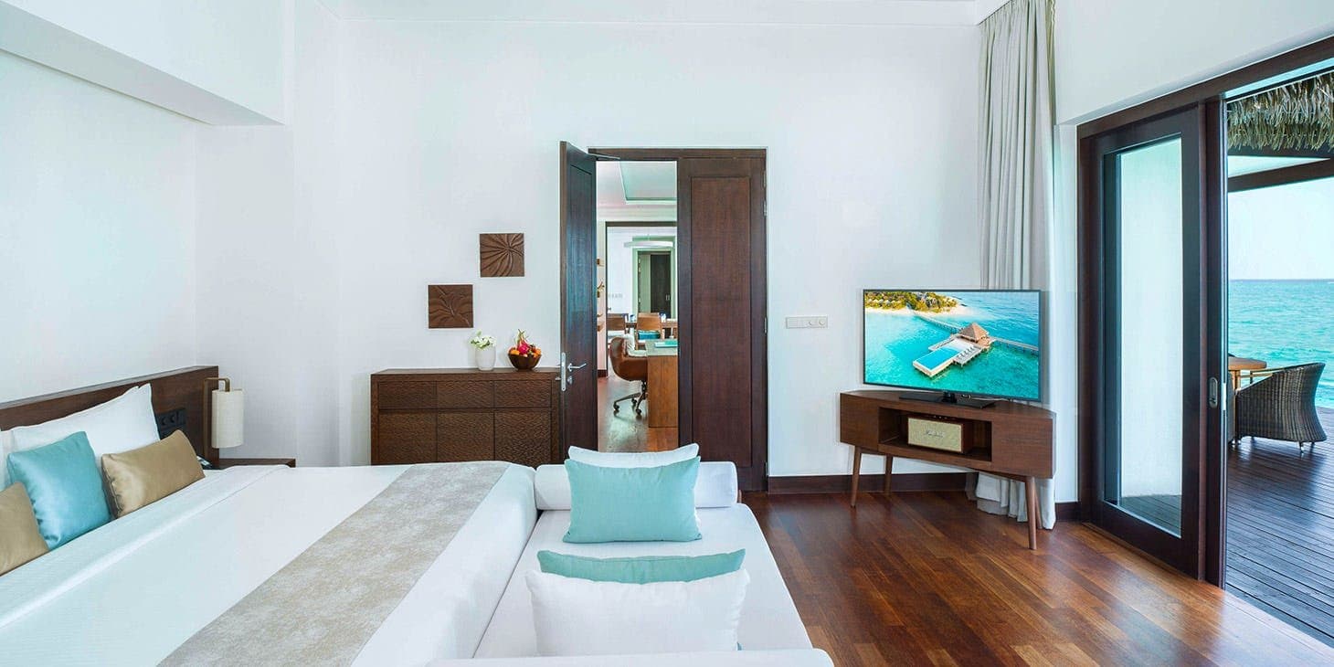 Ocean Residence with Infinity Lap Pool - Heritance Aarah
