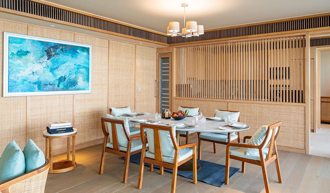 Three Bedroom Beach Retreat with Private Pool - Image 2