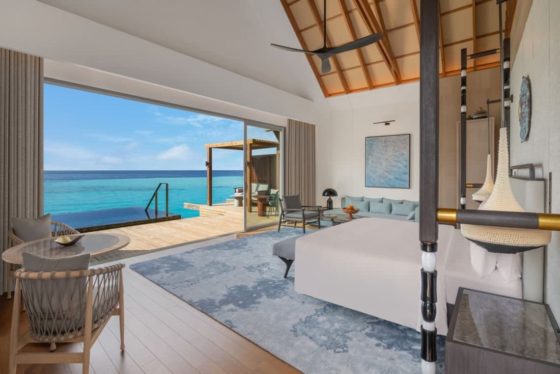 1 Bedroom Overwater Pool - Image 3