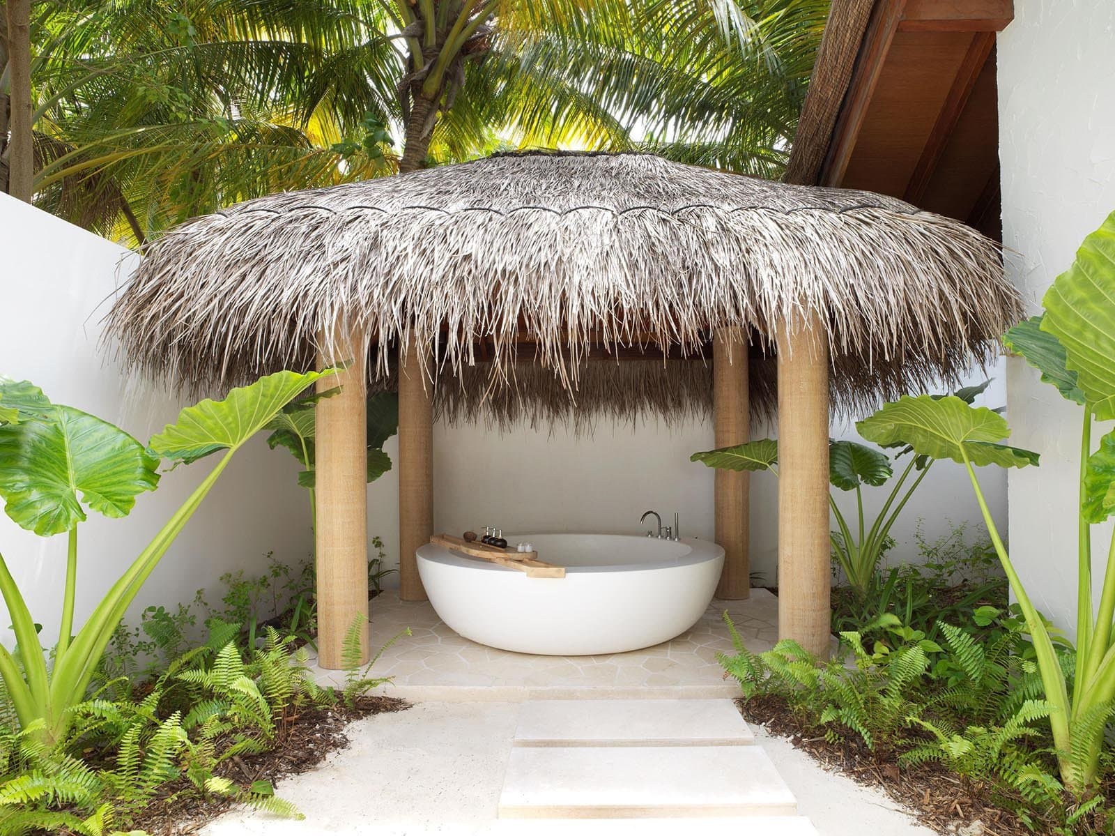 Beach Sunset Villa with Private Pool - Image 3