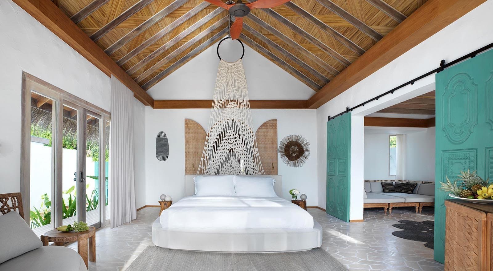 Deluxe Beach Sunrise Villa with Private Pool - Image 2
