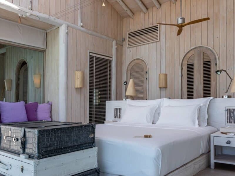 1 Bedroom Water Retreat with Slide - Image 2