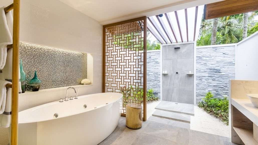 Beach Suite With Jacuzzi - Image 2