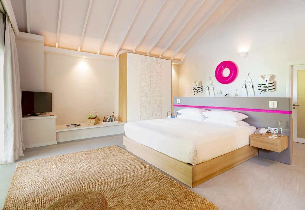 Ocean Beach Pool Villa - The Standard Huruvalhi Maldives