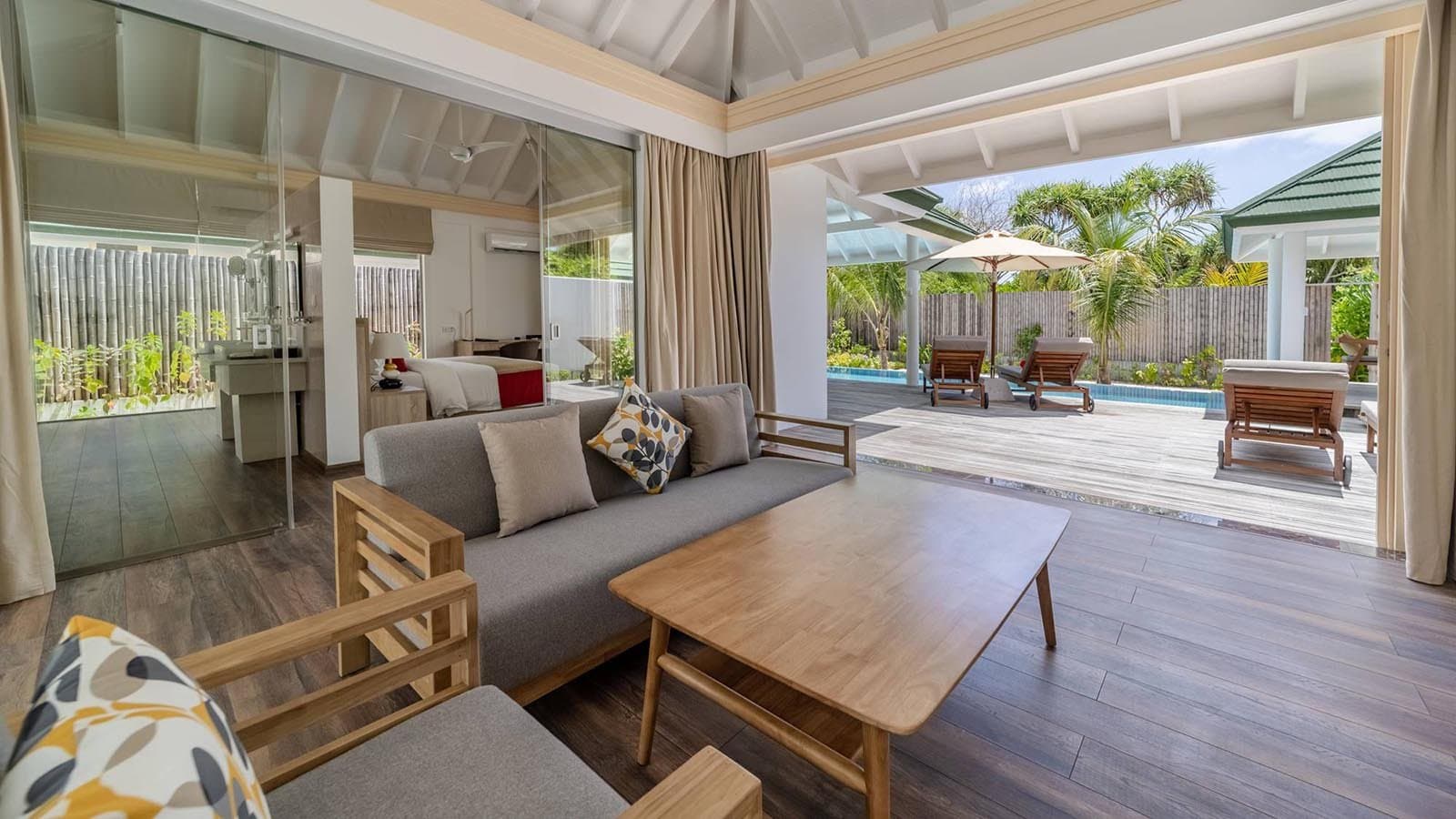 Grand Beach Residence with Pool - Image 2