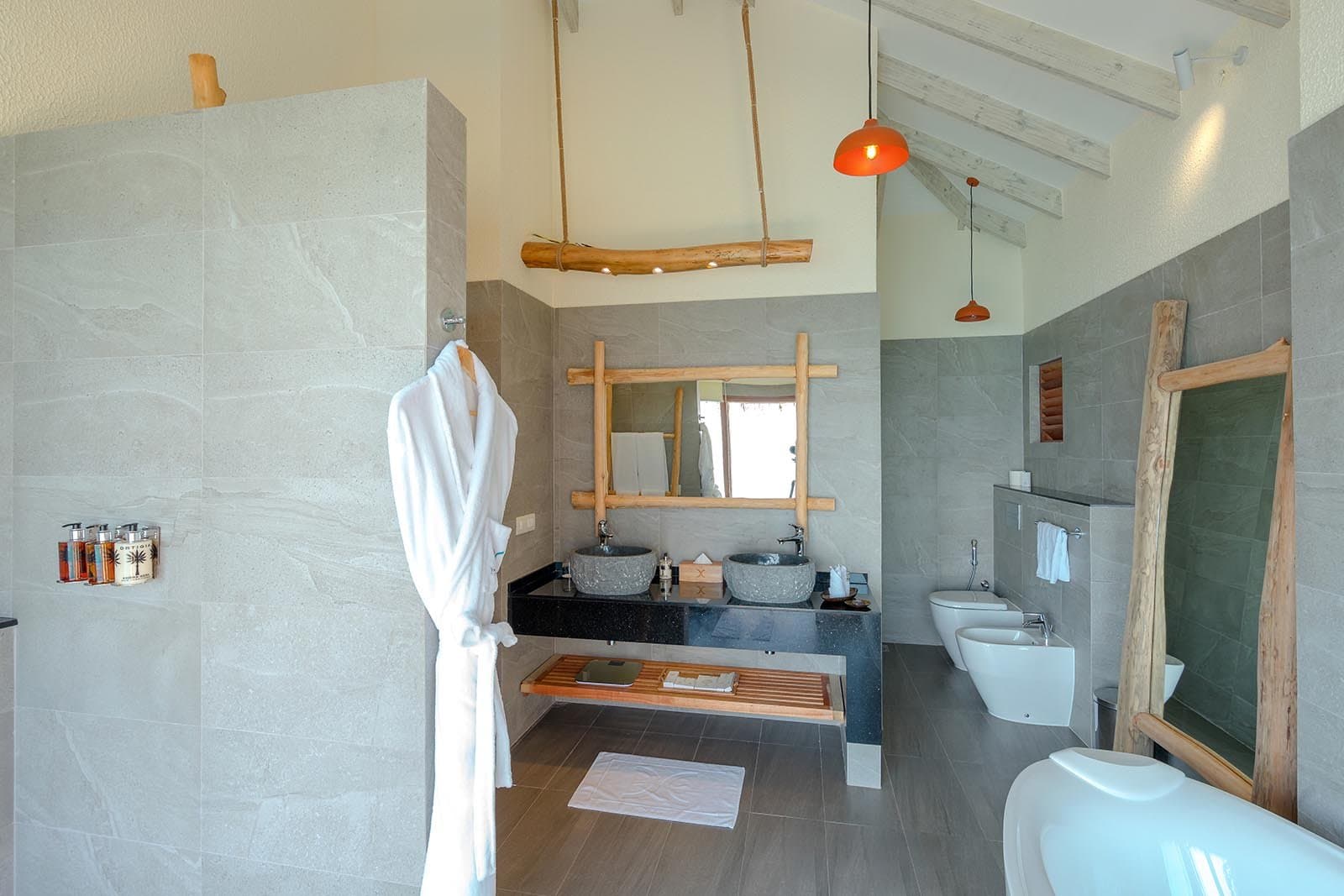 Aqua Suite with Private Pool - Image 3
