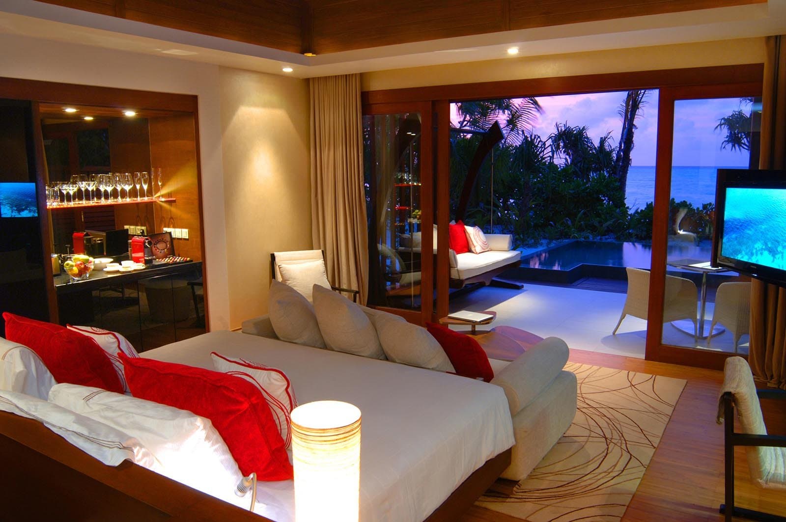 Beach Pool Villa - Image 3