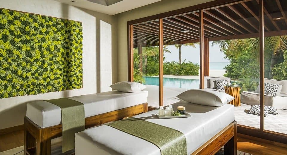 Three Bedroom Beach Pool Pavilion - Image 2