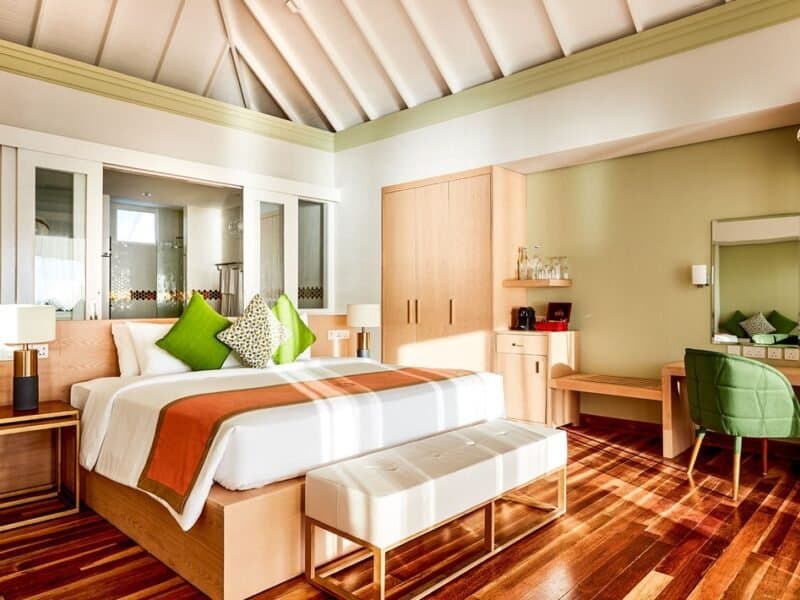 Grand Water Villa - Image 3