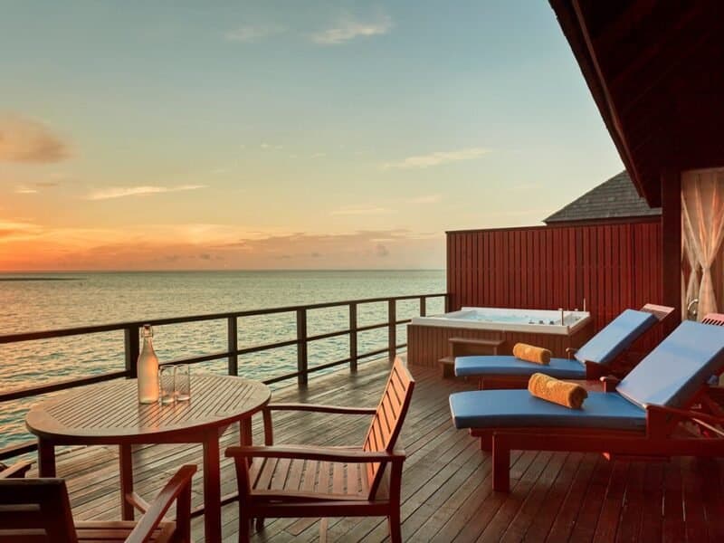 Prestige Jacuzzi Water Villa - Image 2