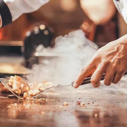 Teppanyaki - Sophisticated fine dining restaurant at Sun Siyam Olhuveli featuring elegant tropical ambiance and gourmet cuisine