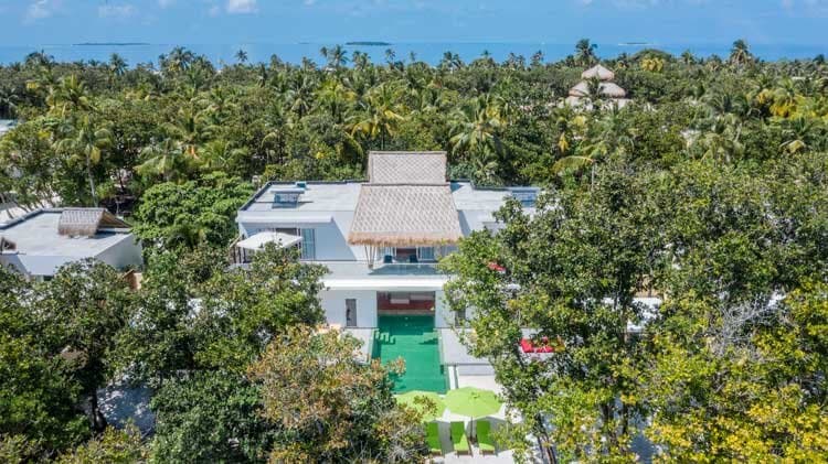 Royal Beach Villa - Emerald Maldives