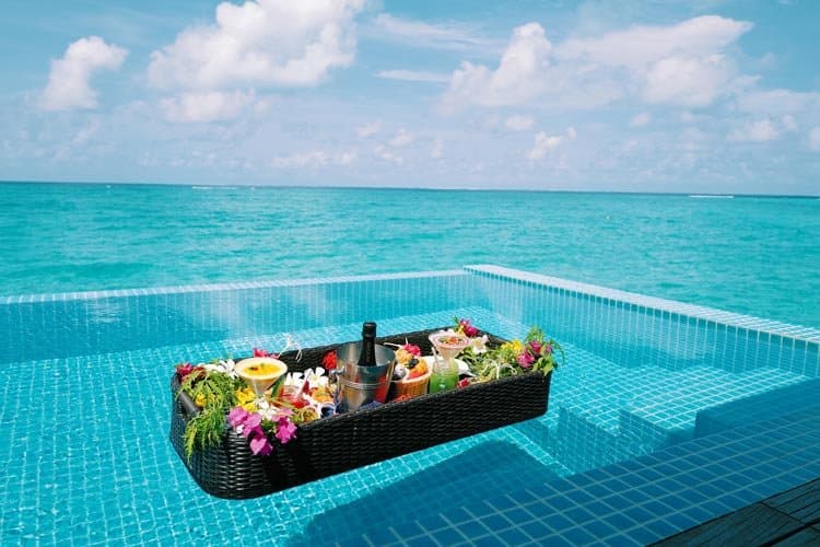 Water Villas with Pool - Image 4