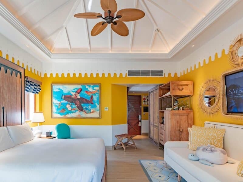 Beach Villa with Pool - Image 3