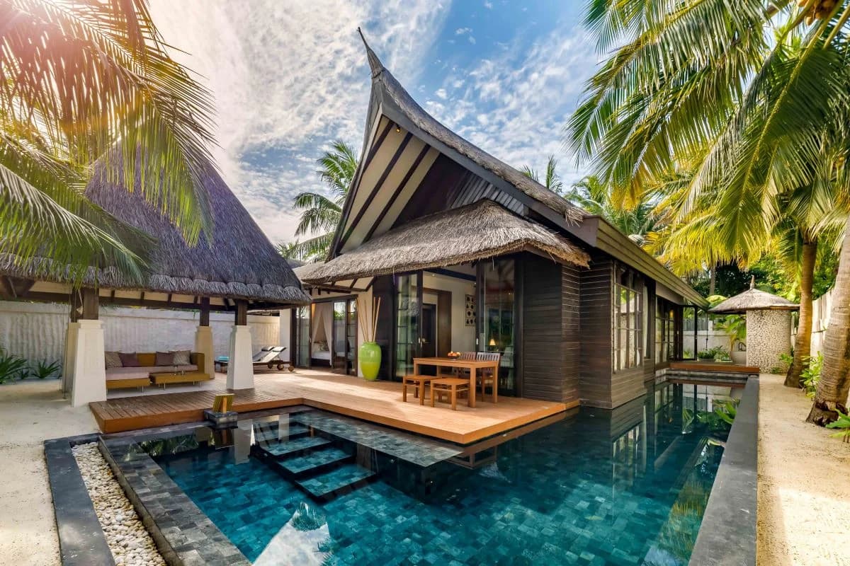 Earth Pool Pavilion - Ozen Reserve Bolifushi