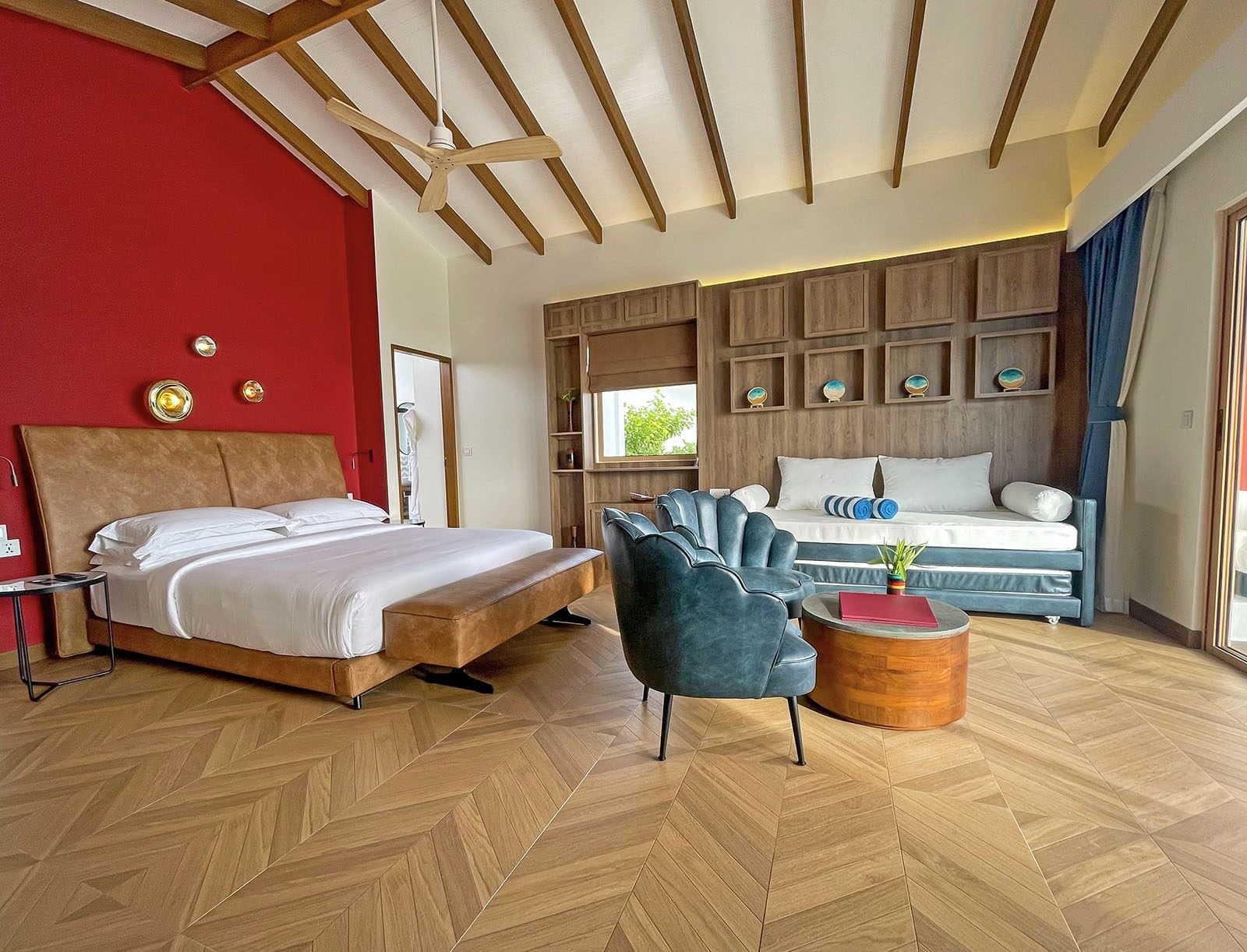 Beach Suite - Image 2