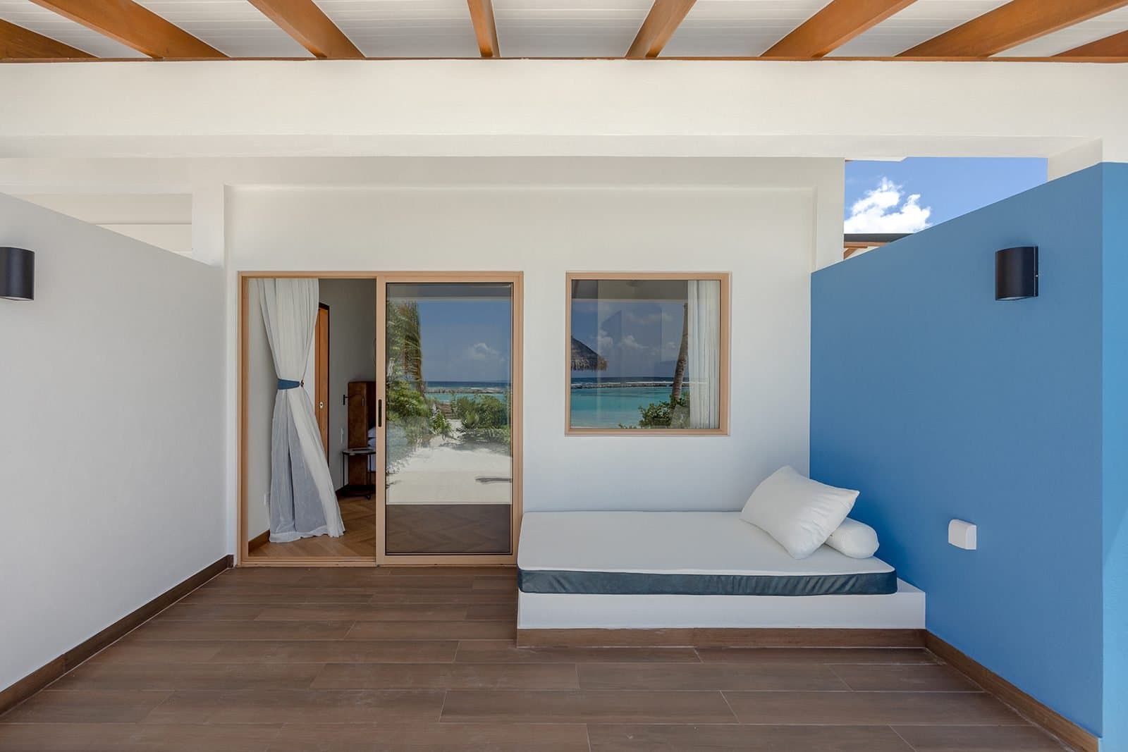 Family Beach Villa - Image 2