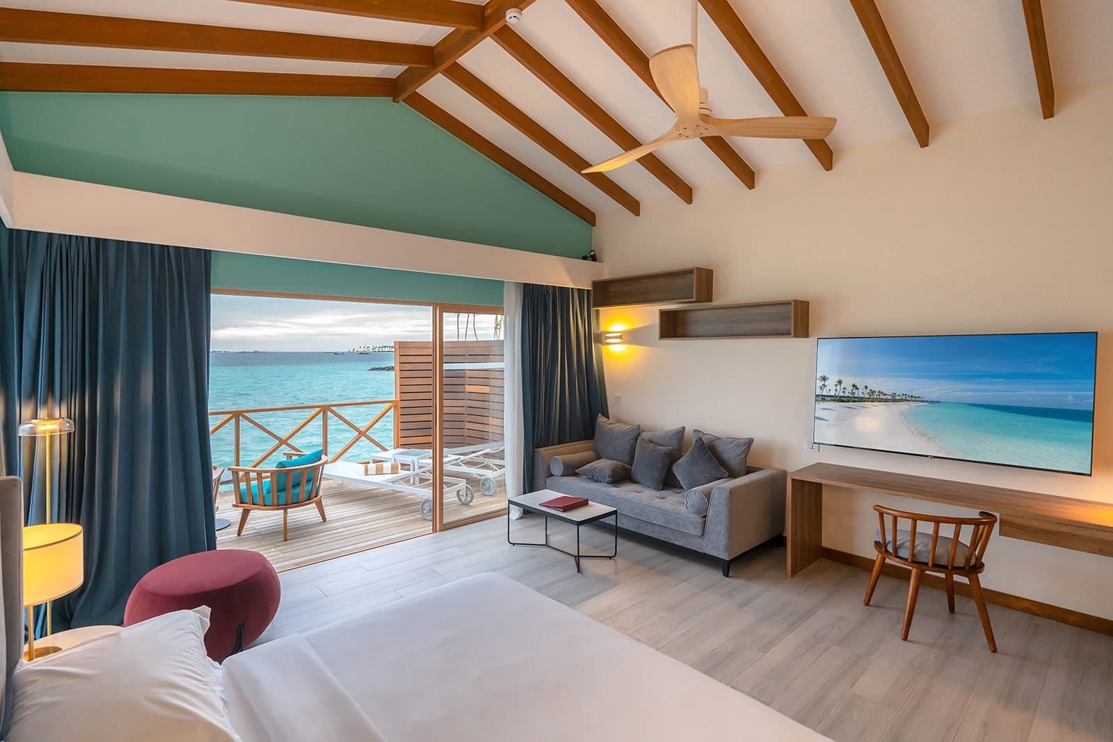 Lagoon Suite - Image 2