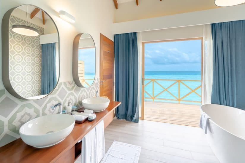 Lagoon Residence - Image 2