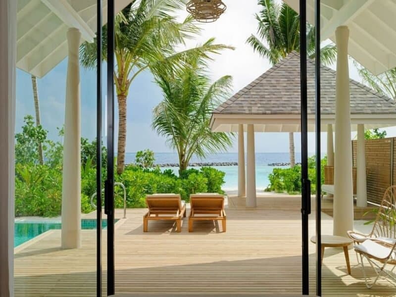 Deluxe Beach Pool Villas - Image 2