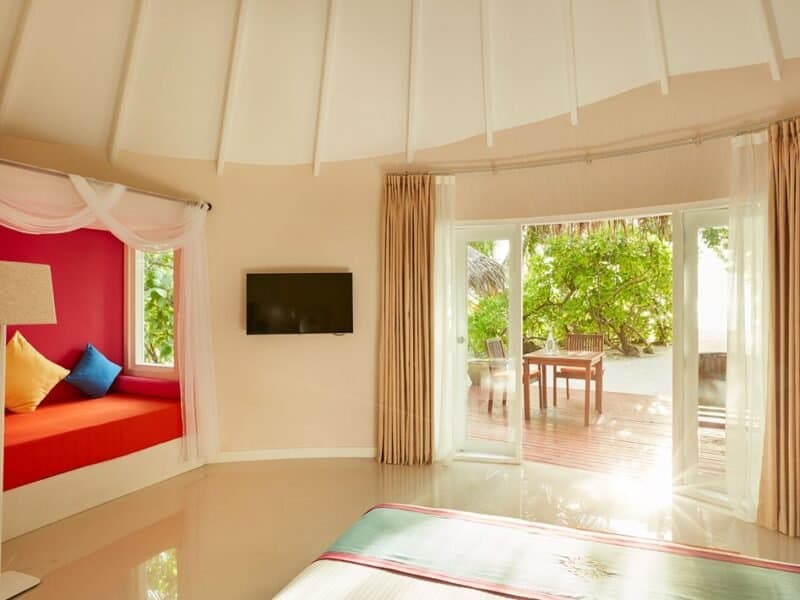 Deluxe Beach Villa - Image 2