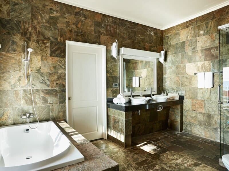 Sunset Reef Villa - Image 3