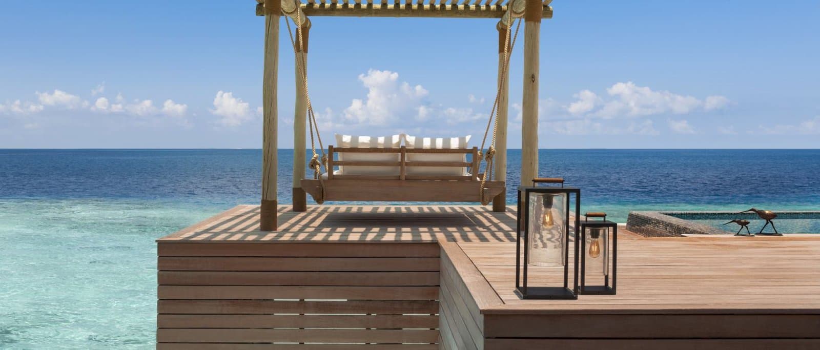 Two Queen Bedded Grand Reef Villa with Pool - Image 4