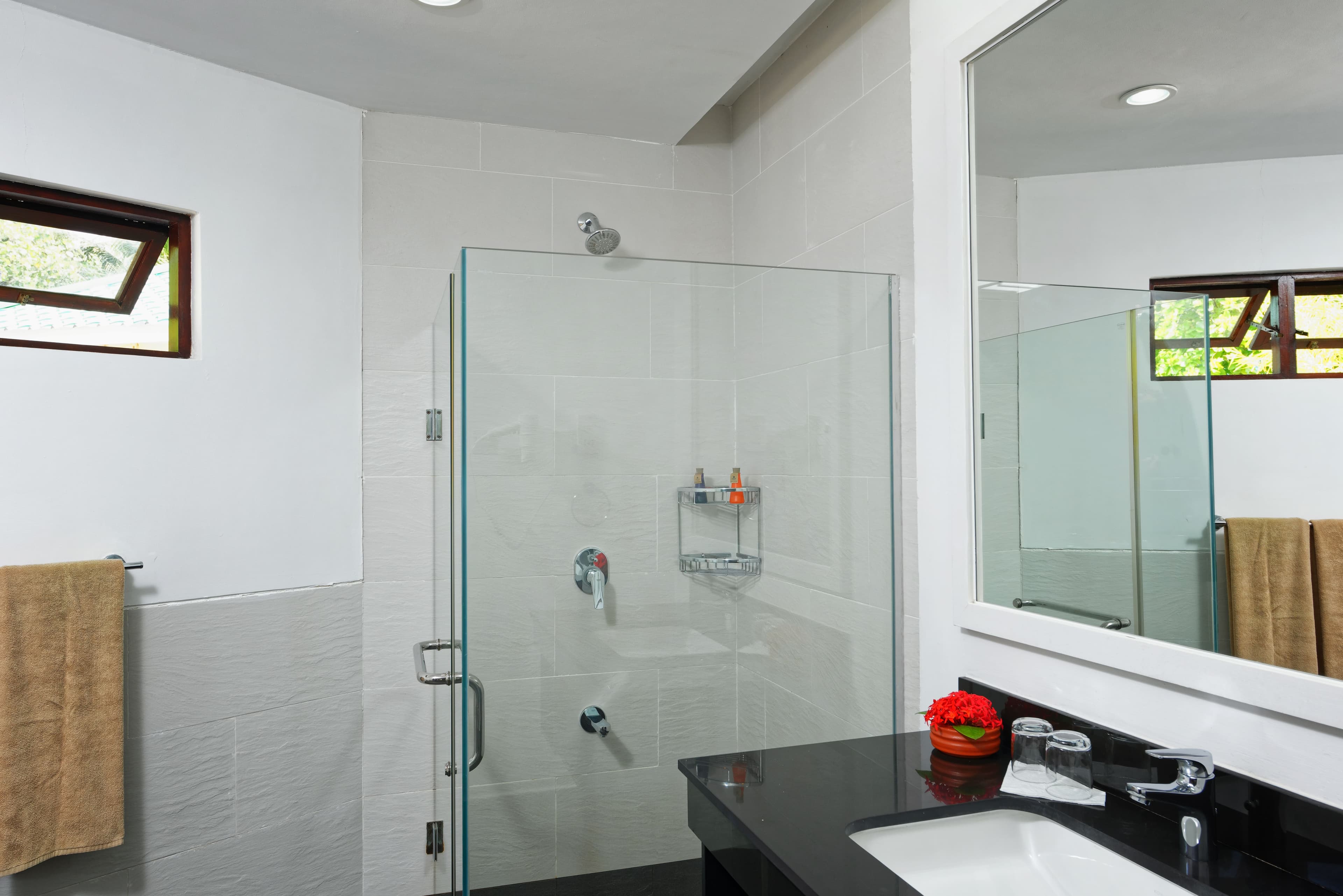 Superior Beach Bunglow - Image 8