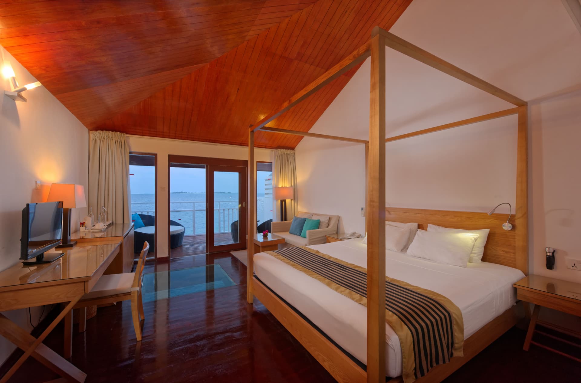 Water Villa - Image 3