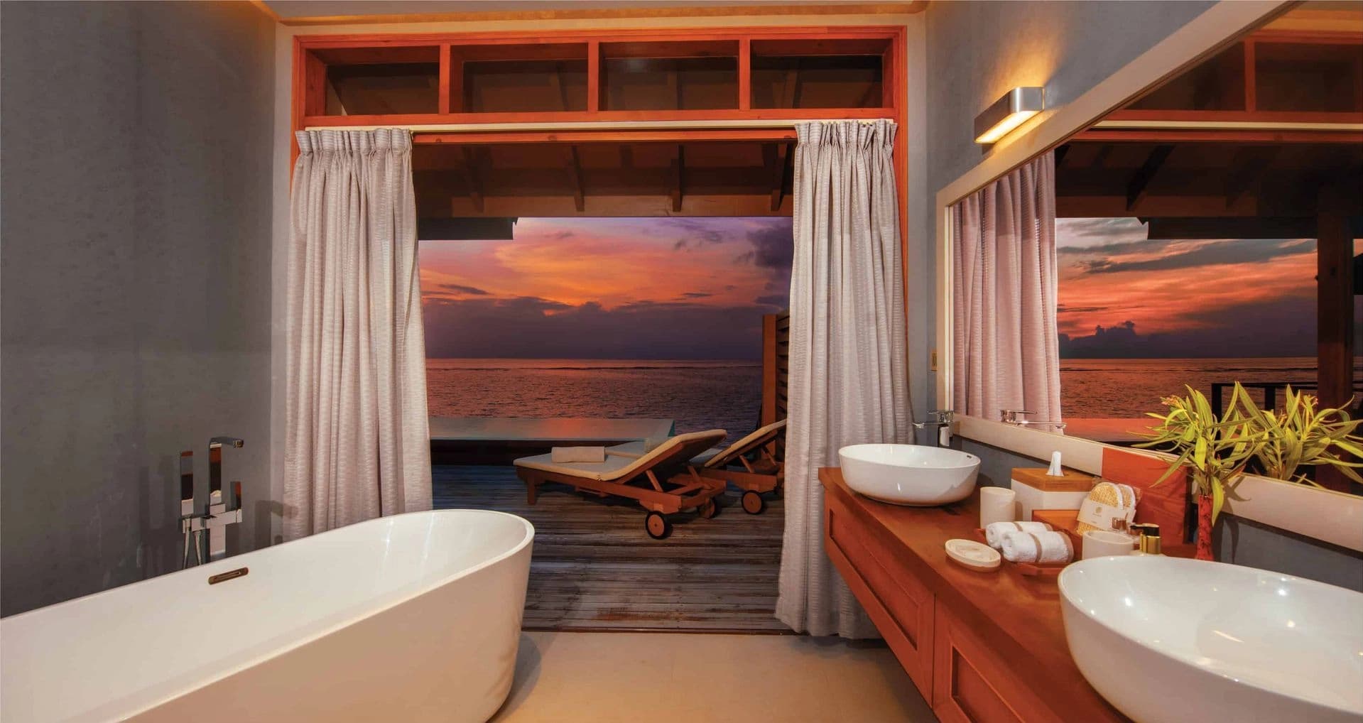 Water Suite - Image 3
