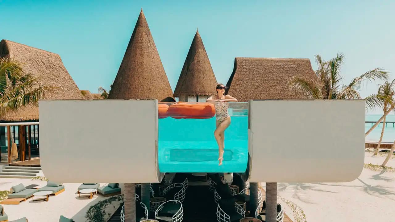 Sky Lounge & Sunken Seating - Image 2