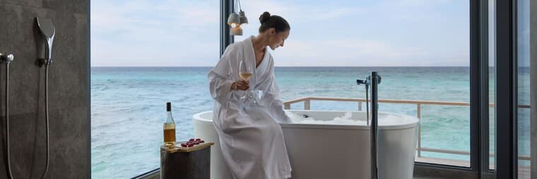 Overwater Villa With Pool - Le Méridien Maldives - Image 7
