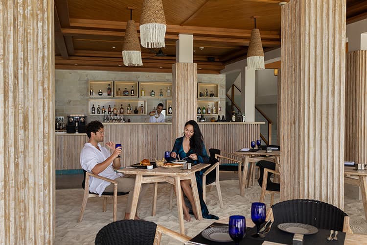 Beach Club Grill Restaurant - Image 2