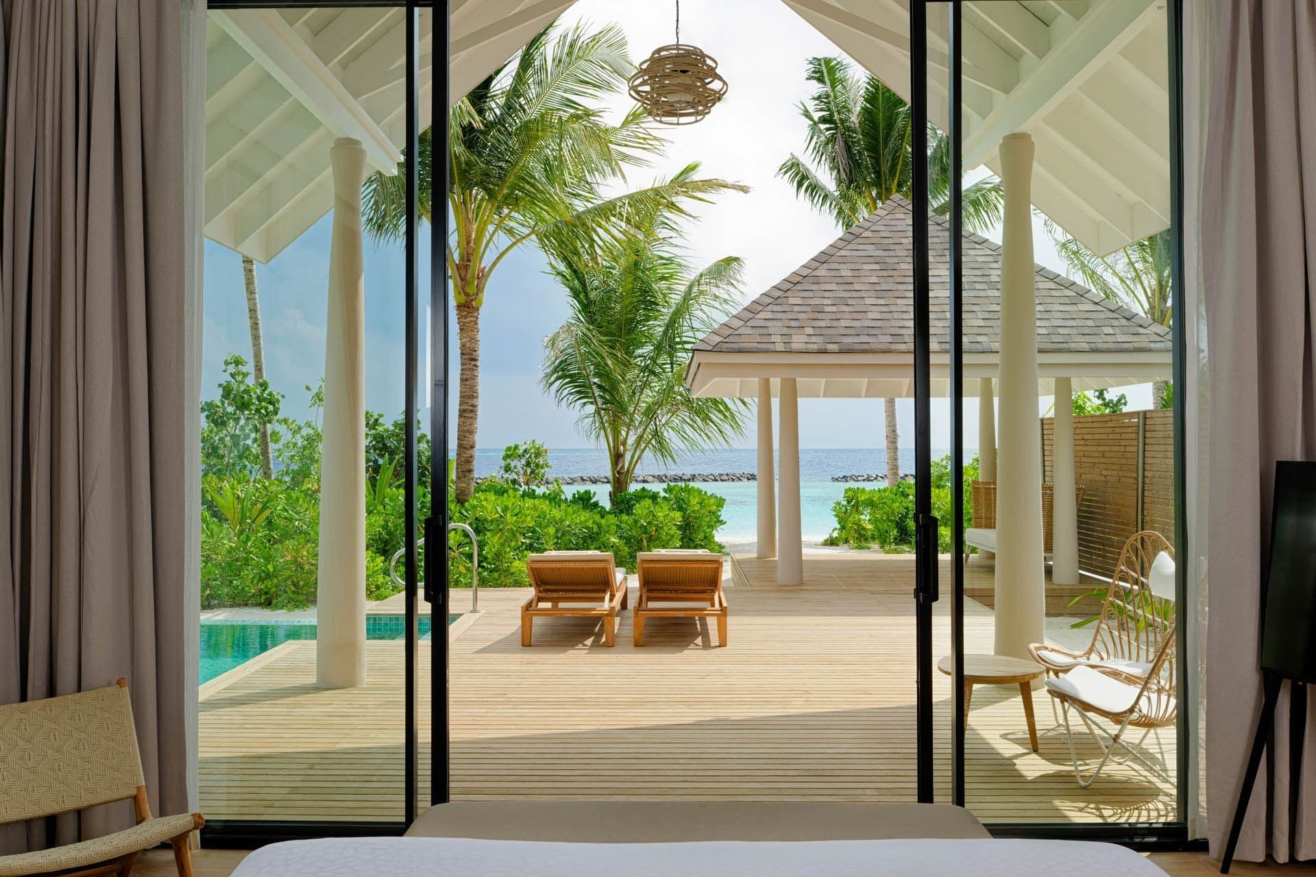 Deluxe Beach Pool Villas - Image 6