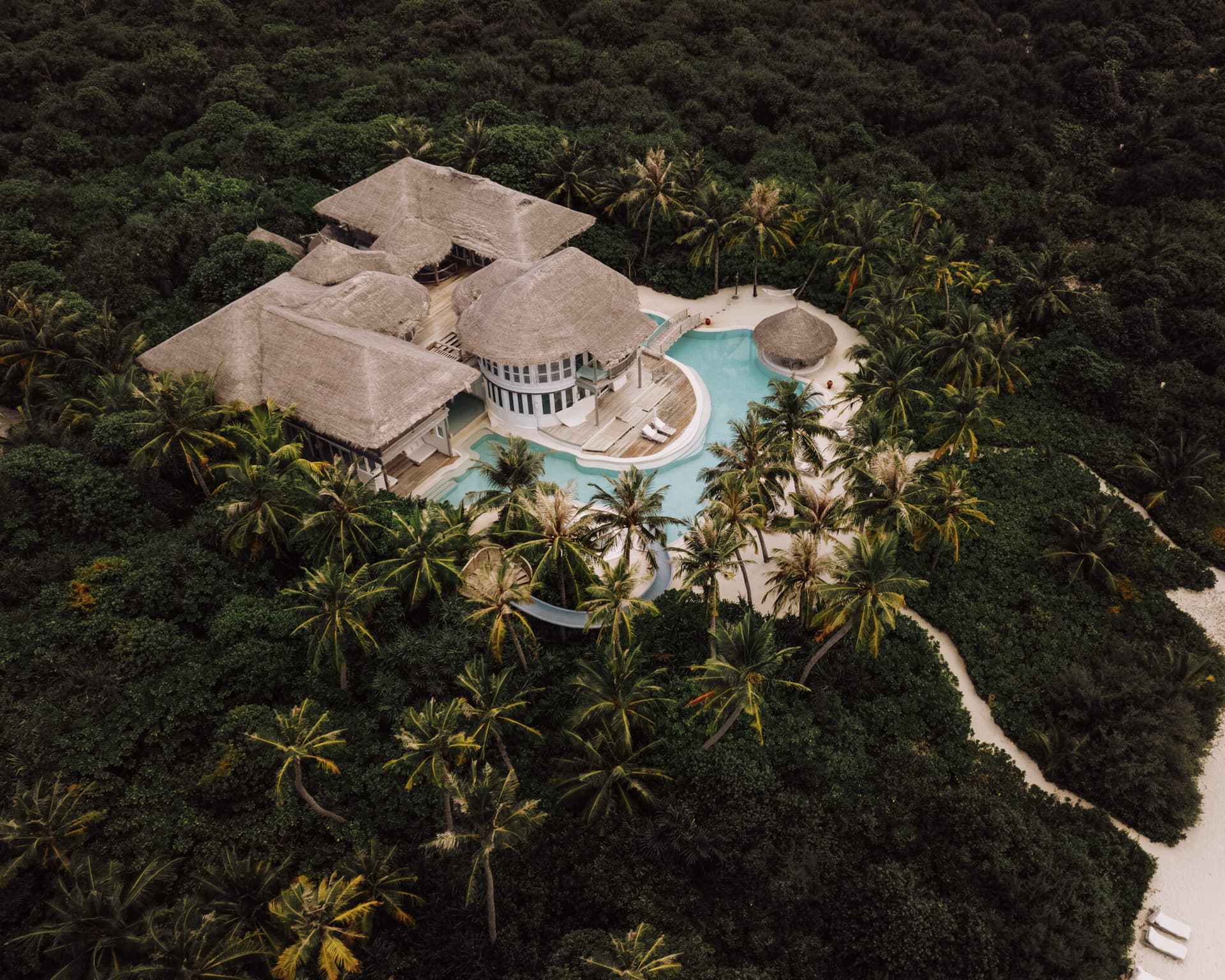4 Bedroom Island Reserve with Slide - Image 5