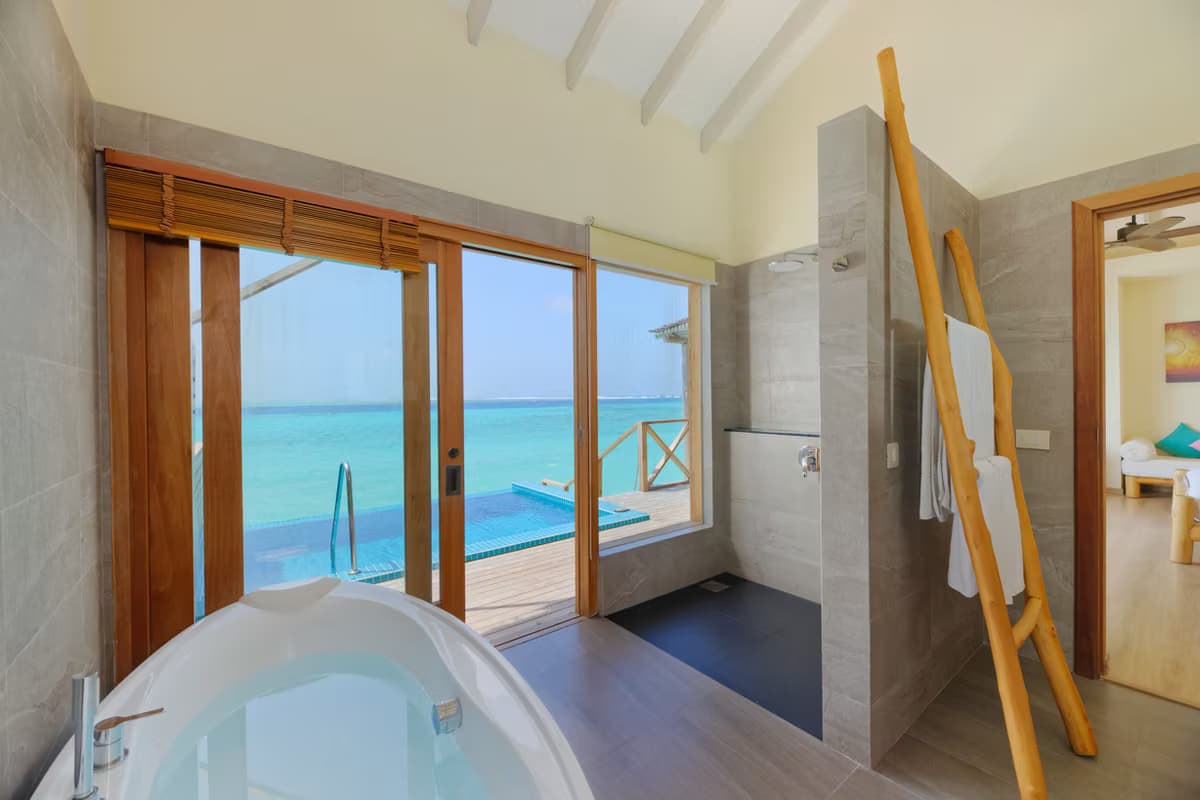 Aqua Suite with Private Pool - Image 6