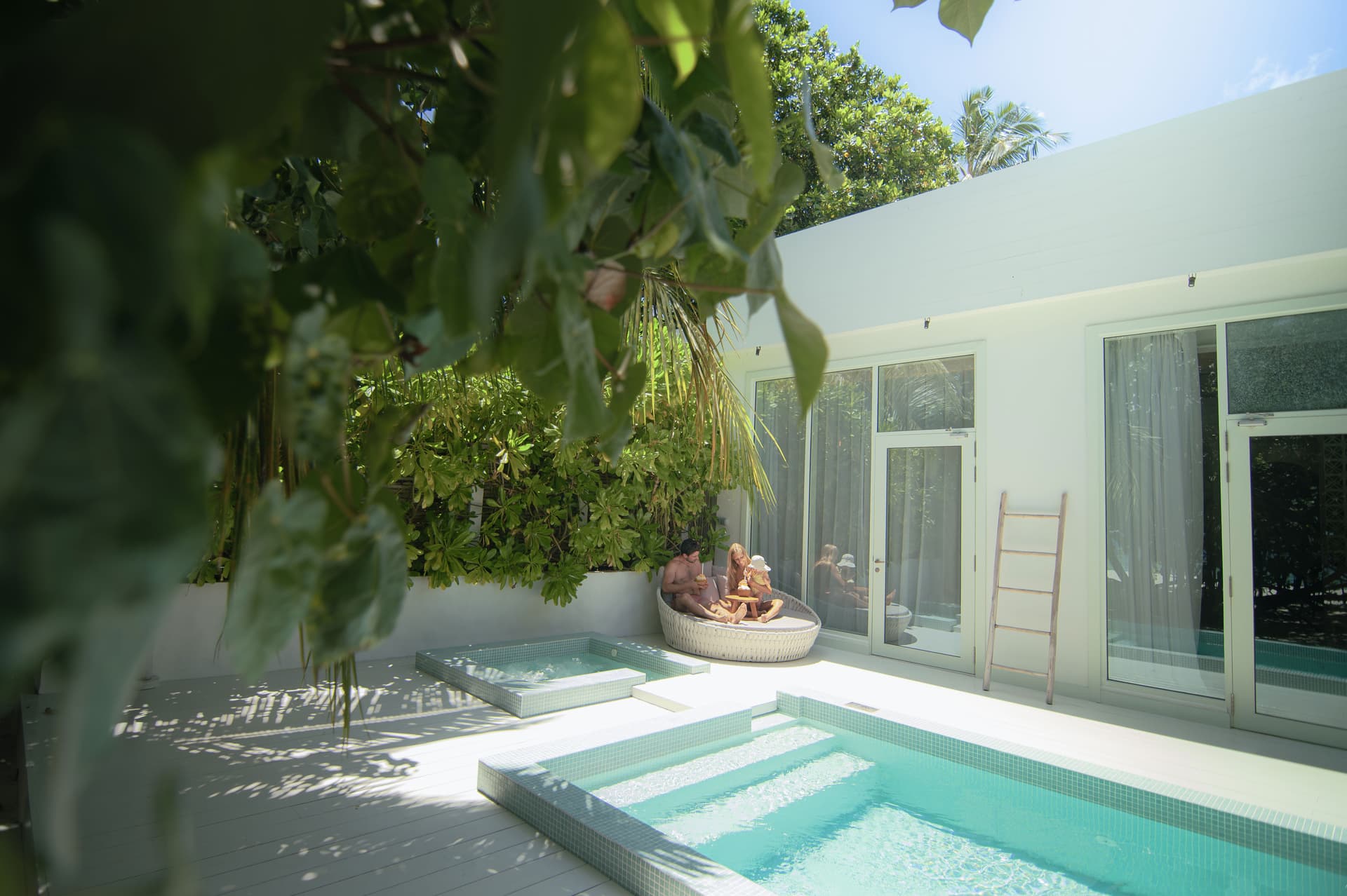 Sunrise Beach Pool Villa - Image 3