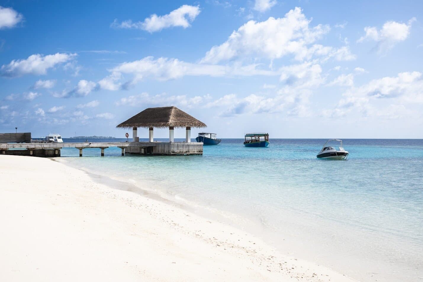 Cocogiri Island Resort