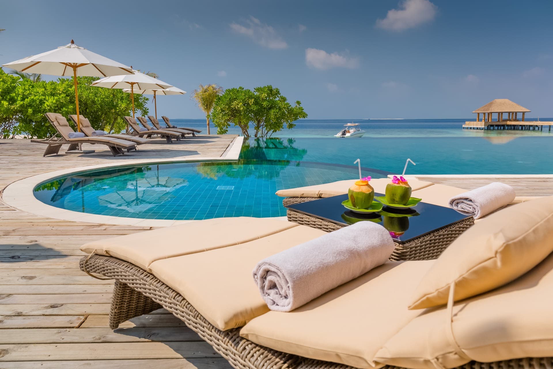 Juju Bar - Sophisticated Bar restaurant at Kudafushi Resort & Spa featuring elegant tropical ambiance and gourmet cuisine