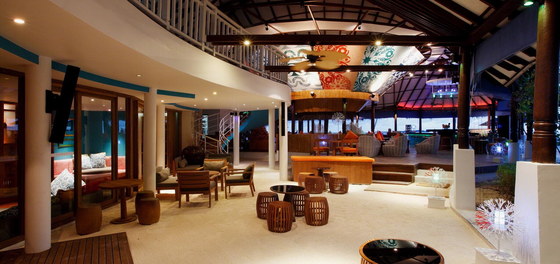Coral Bar and Lounge