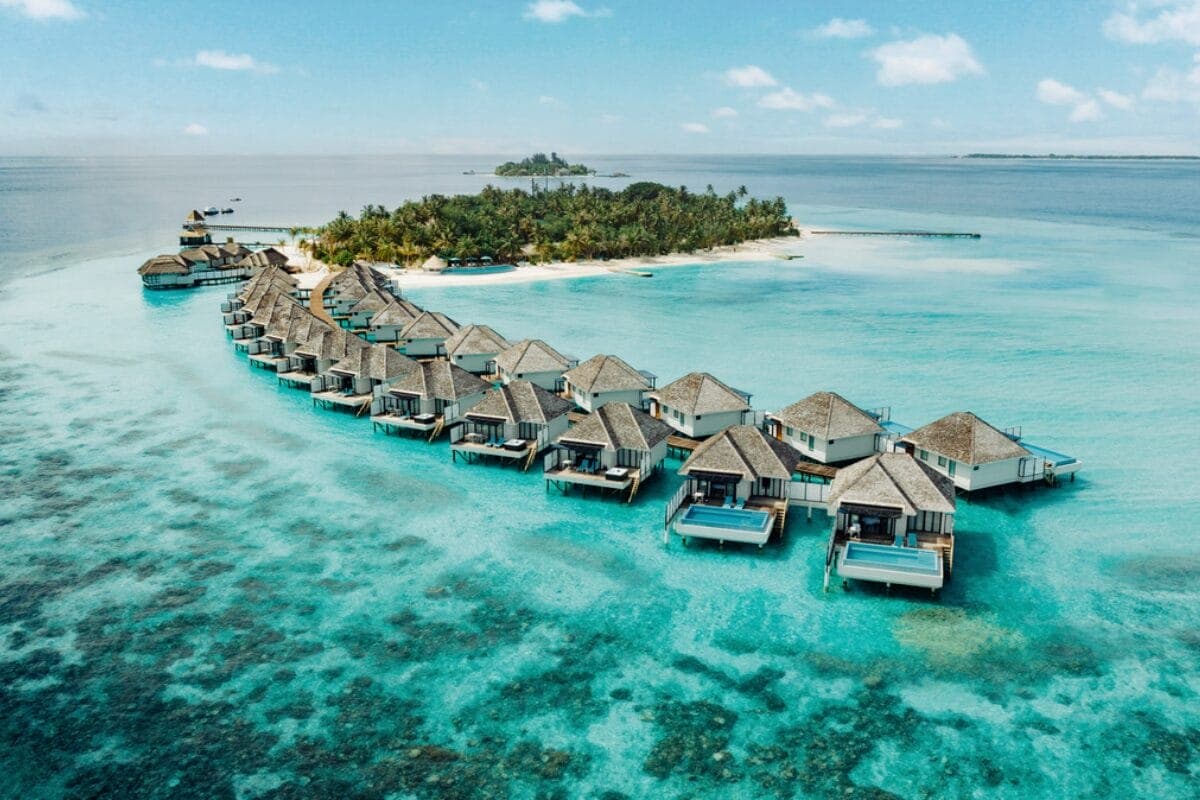 Nova Maldives - 5-star resort in South Ari (Alif Dhaal ) featuring pristine beaches, crystal-clear lagoon, and overwater villas